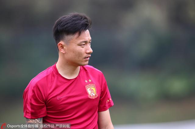 “这是一场伟大的比赛，我们期待着巴萨的表现，他们有时也很出色，但他们的逼抢并没有那么有效，因为他们不得不经常往回跑，这是另一方面。